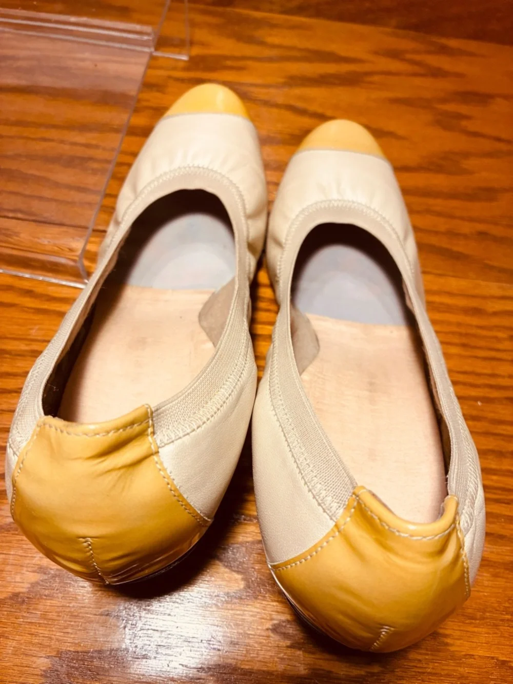 Munro Patent Toe Cap & Heel Accent Gold Leather Pumps USA MADE Size 11